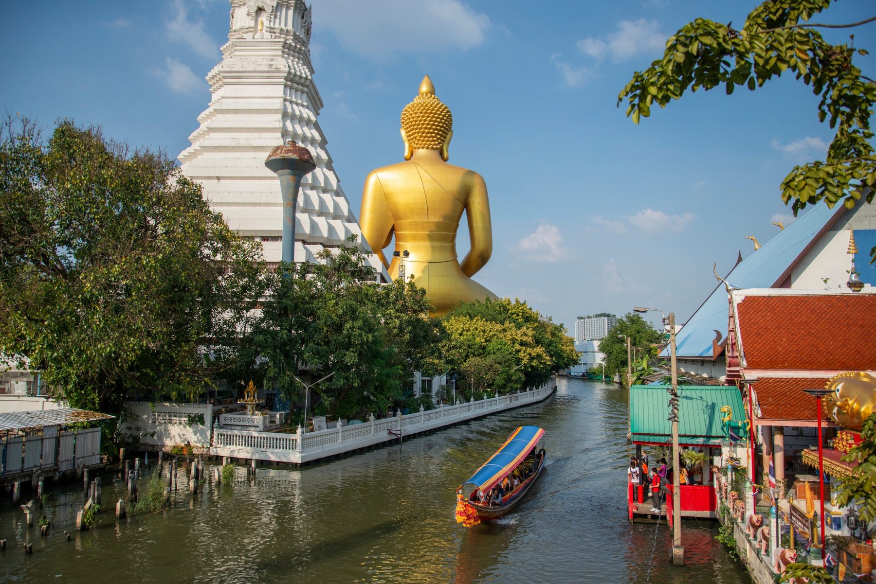 Boote auf den Kanälen von Bangkok