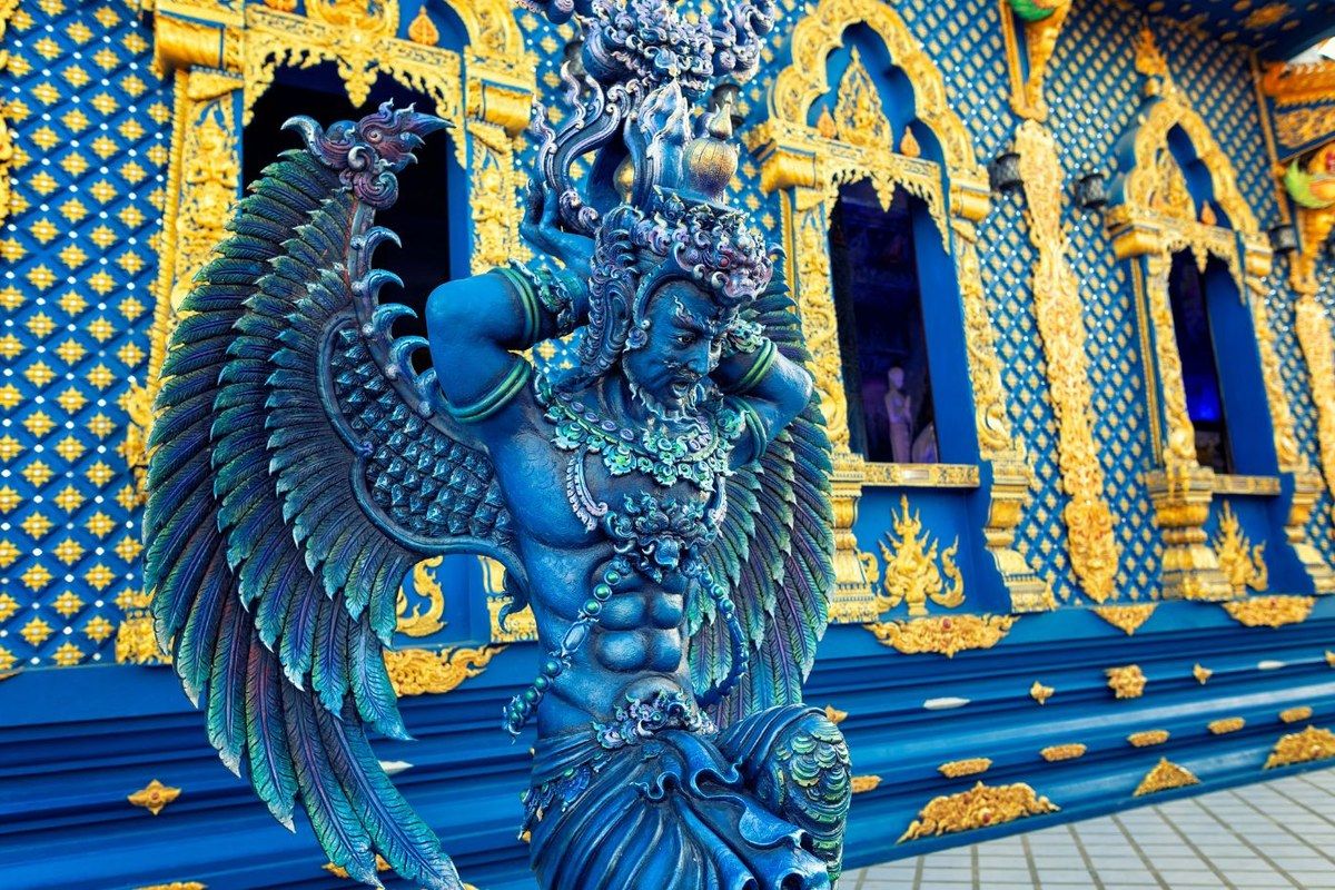 Blue Temple (Wat Rong Suea Ten)